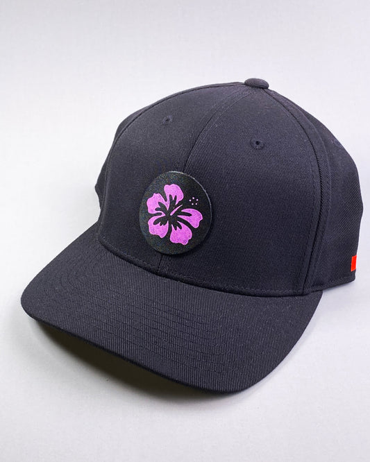 Bravo Premium hat in black with flower design leather patch
