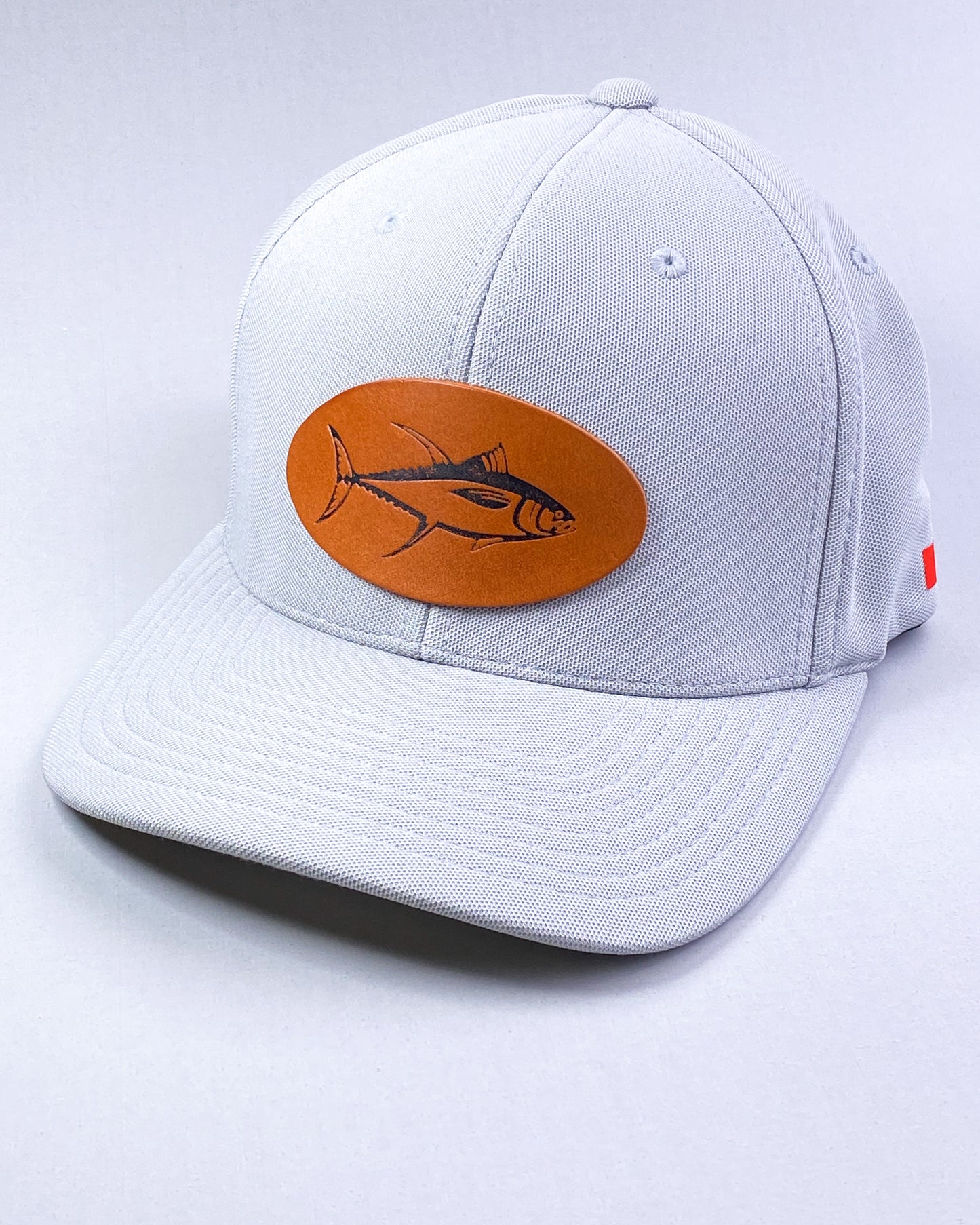 Bravo Premium hat in silver grey with tuna design leather patch