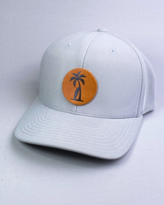 Bravo Cay hat in silver grey with surf palm design leather patch